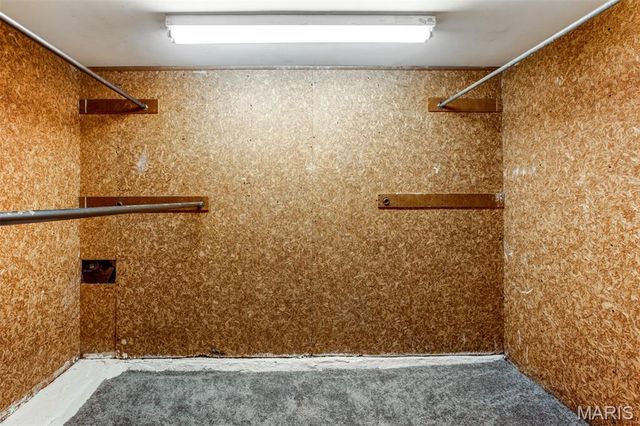 3831 Burgen Avenue, St Louis, MO 63116