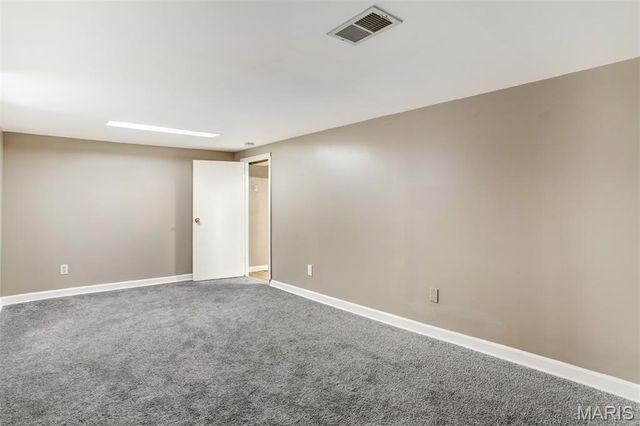 3831 Burgen Avenue, St Louis, MO 63116