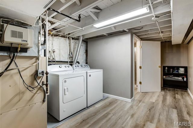 3831 Burgen Avenue, St Louis, MO 63116