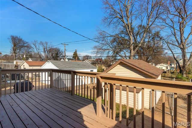 3831 Burgen Avenue, St Louis, MO 63116