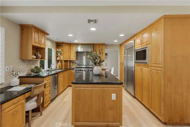27383 Provident Road, Agoura Hills, CA 91301
