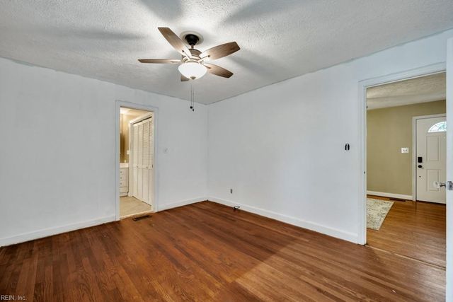 1712 Tarrall AVE, Norfolk, VA 23509