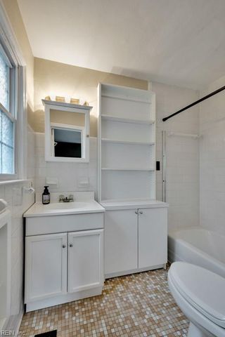 1712 Tarrall AVE, Norfolk, VA 23509