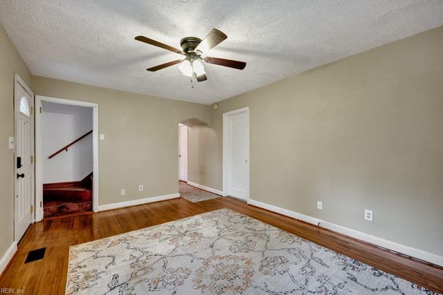 1712 Tarrall AVE, Norfolk, VA 23509
