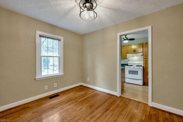 1712 Tarrall AVE, Norfolk, VA 23509