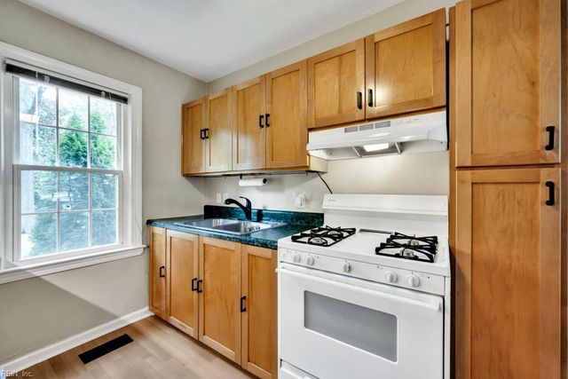 1712 Tarrall AVE, Norfolk, VA 23509