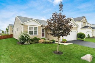 350 Glen Crossing Drive, Pataskala, OH 43062