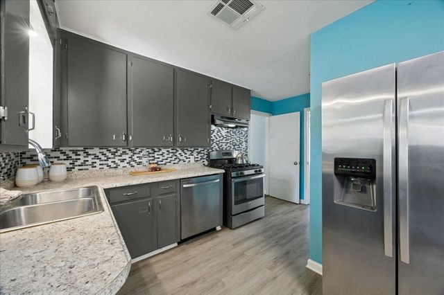 329 Robin Street, Deer Park, TX 77536