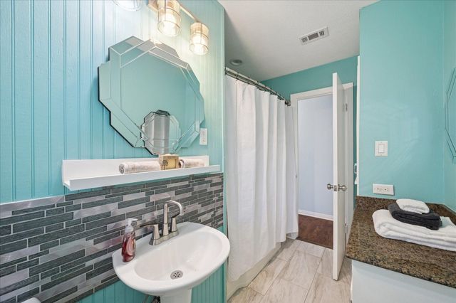 329 Robin Street, Deer Park, TX 77536