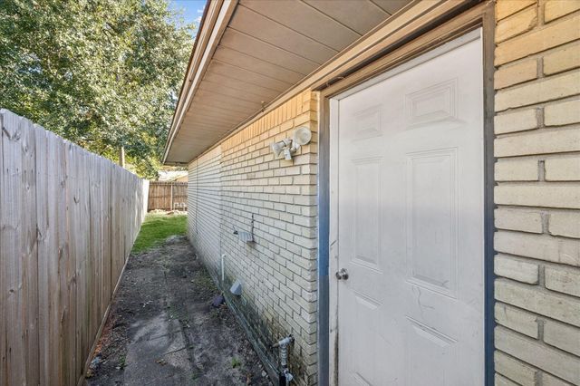 329 Robin Street, Deer Park, TX 77536