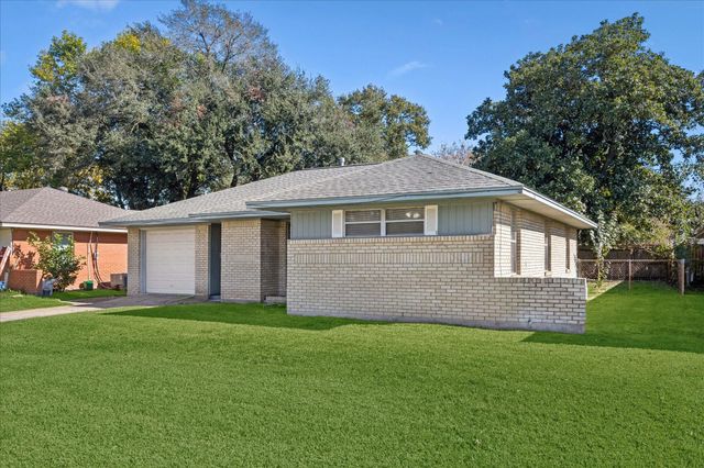 329 Robin Street, Deer Park, TX 77536
