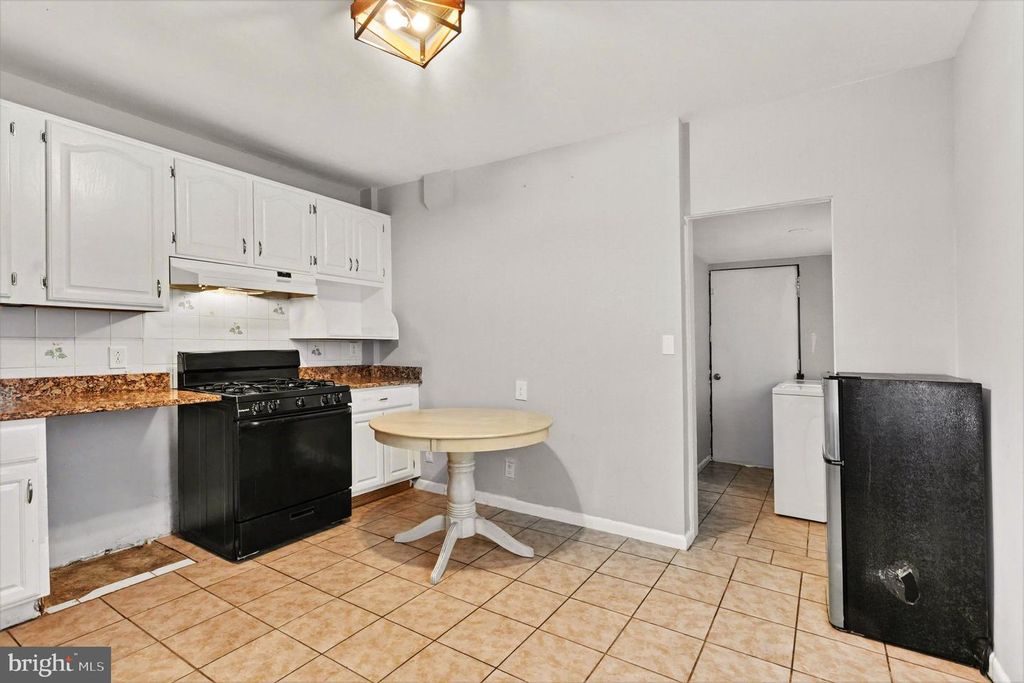 Image 12 of property listing at 1707 HARMAN AVE, Baltimore, MD 21230