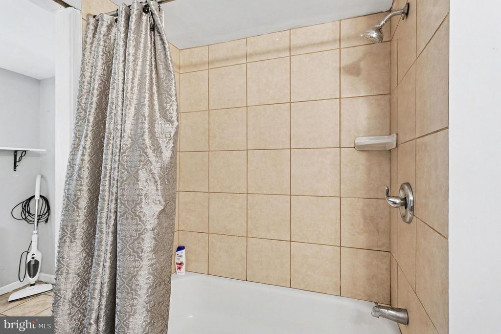 Image 17 of property listing at 1707 HARMAN AVE, Baltimore, MD 21230