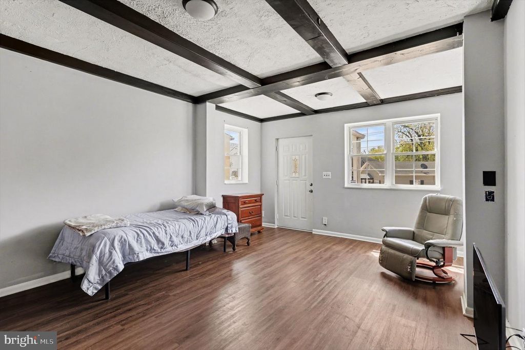 Image 5 of property listing at 1707 HARMAN AVE, Baltimore, MD 21230