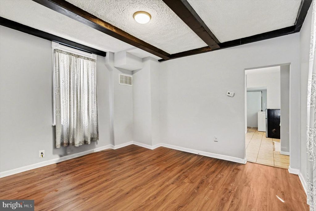 Image 7 of property listing at 1707 HARMAN AVE, Baltimore, MD 21230