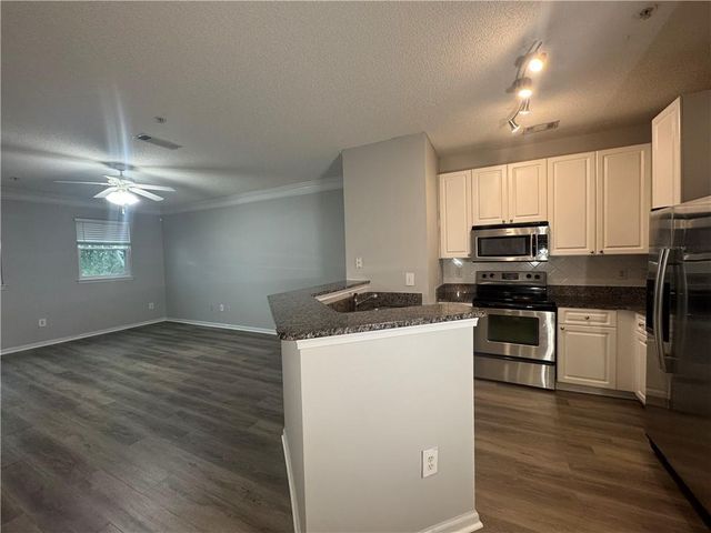 10 Perimeter Summit Boulevard NE 4211, Atlanta, GA 30319
