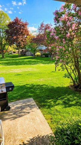 835 Swallow Street, Deerfield, IL 60015
