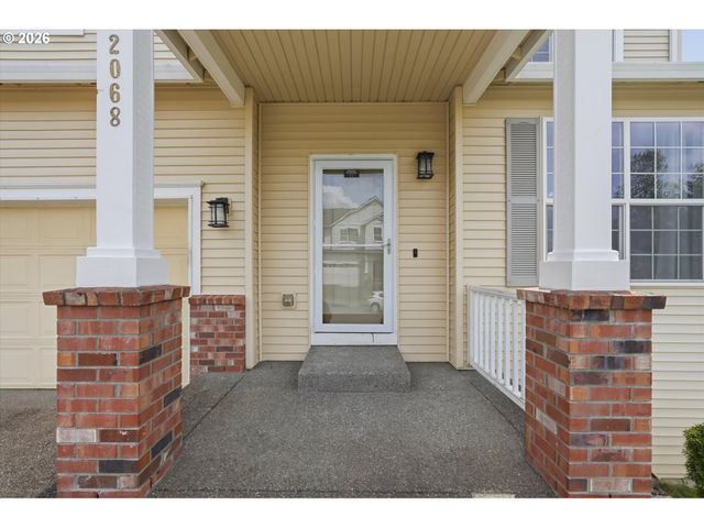 2068 Sw 34TH St, Gresham, OR 97080