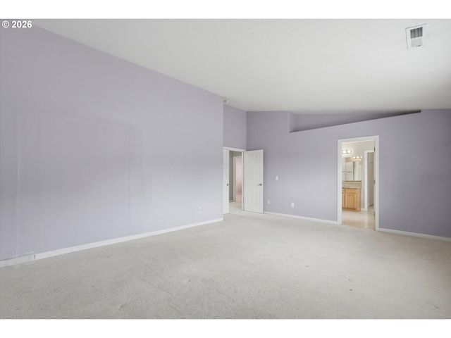2068 Sw 34TH St, Gresham, OR 97080