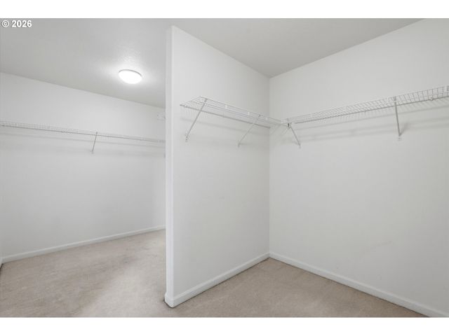 2068 Sw 34TH St, Gresham, OR 97080