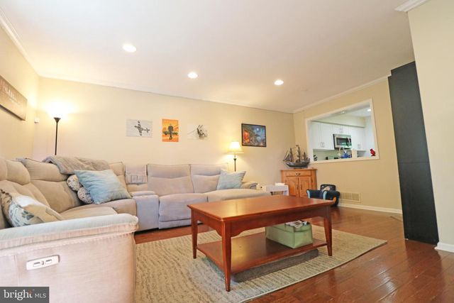 7 OLD PENNELL RD, Media, PA 19063