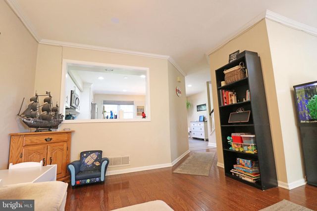 7 OLD PENNELL RD, Media, PA 19063