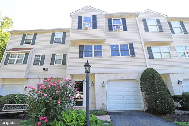 7 OLD PENNELL RD, Media, PA 19063
