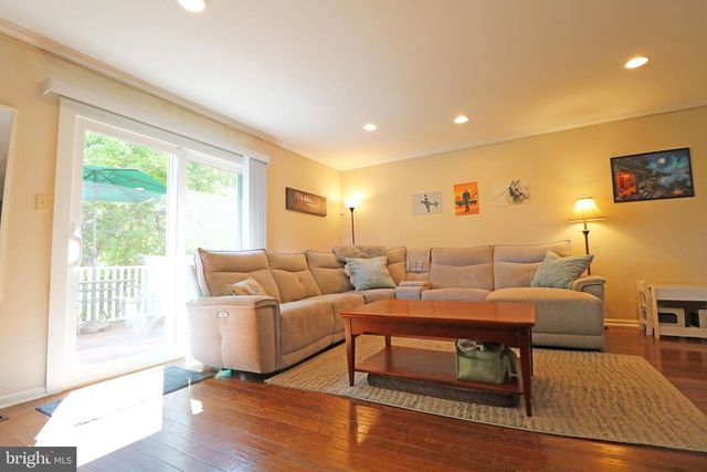 7 OLD PENNELL RD, Media, PA 19063