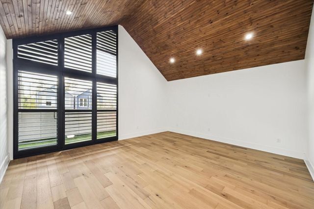 823 Aurora Street, Houston, TX 77009