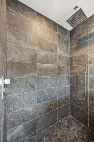 823 Aurora Street, Houston, TX 77009