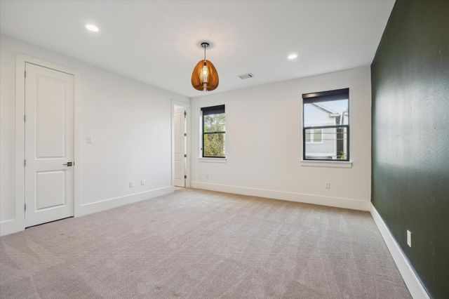 823 Aurora Street, Houston, TX 77009