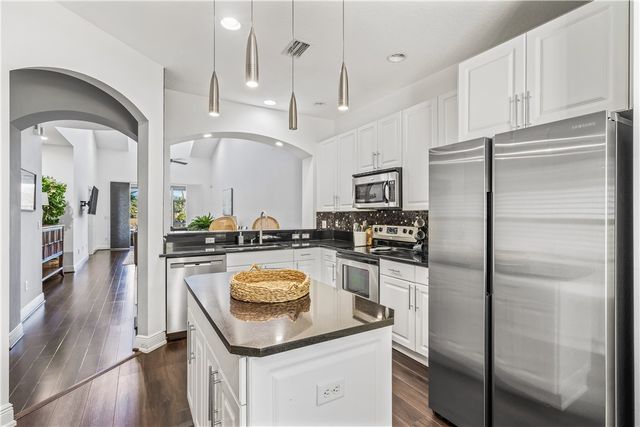 1634 Baseline Lane, Vero Beach, FL 32967