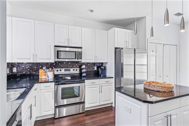 1634 Baseline Lane, Vero Beach, FL 32967