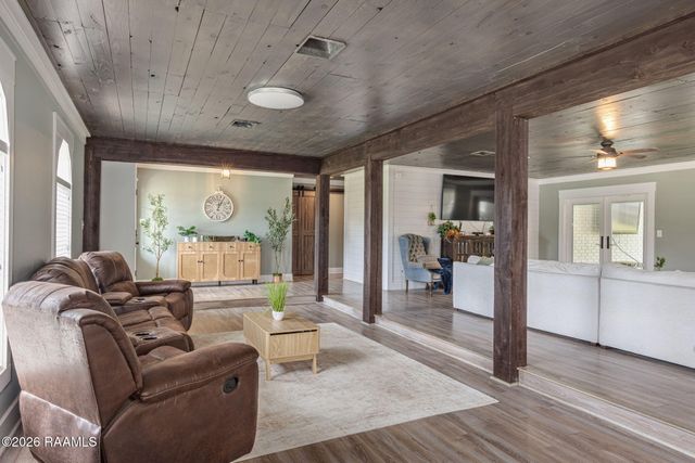 610 E Demanade Drive, Lafayette, LA 70503