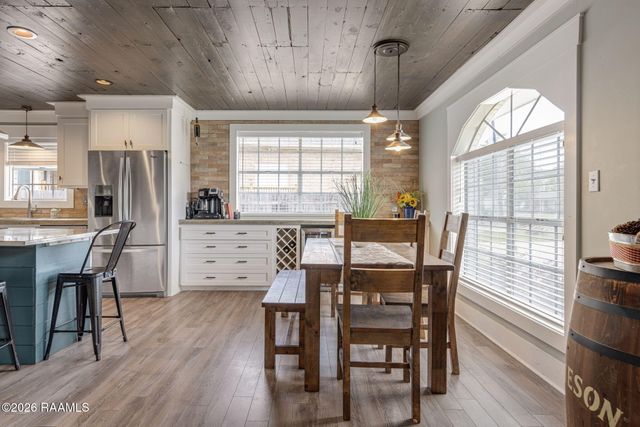 610 E Demanade Drive, Lafayette, LA 70503