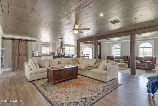 610 E Demanade Drive, Lafayette, LA 70503