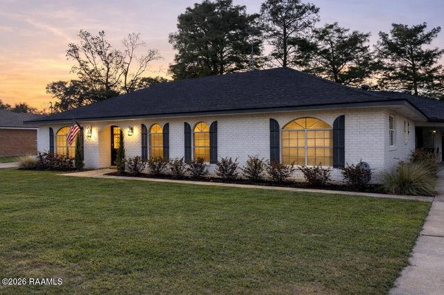 610 E Demanade Drive, Lafayette, LA 70503