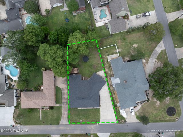 610 E Demanade Drive, Lafayette, LA 70503