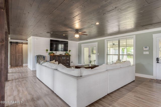 610 E Demanade Drive, Lafayette, LA 70503