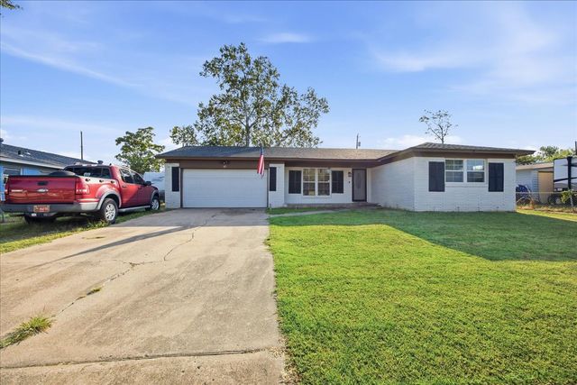 47 S 204th East Avenue, Tulsa, OK 74108