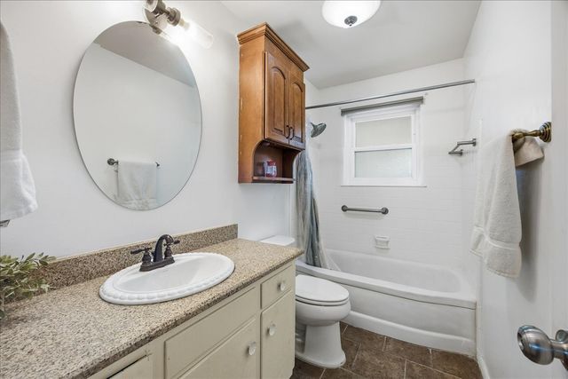 47 S 204th East Avenue, Tulsa, OK 74108