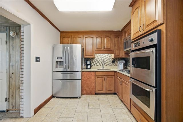 47 S 204th East Avenue, Tulsa, OK 74108