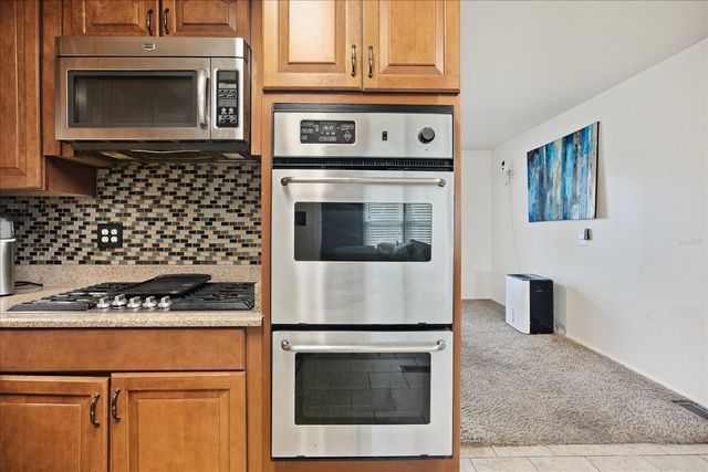 47 S 204th East Avenue, Tulsa, OK 74108