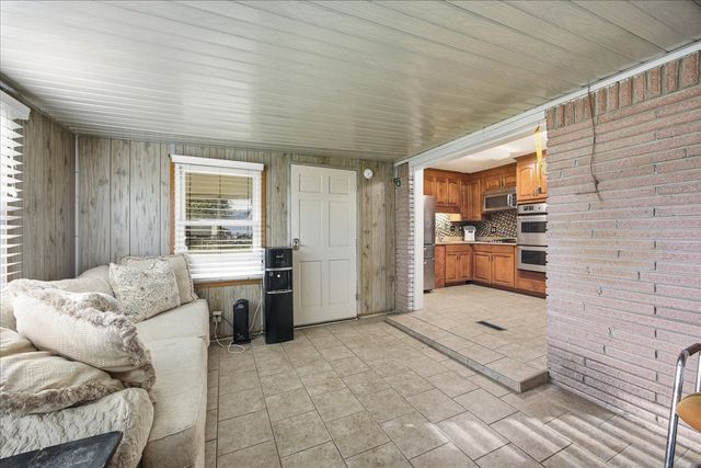 47 S 204th East Avenue, Tulsa, OK 74108