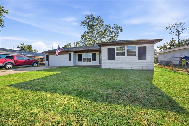 47 S 204th East Avenue, Tulsa, OK 74108