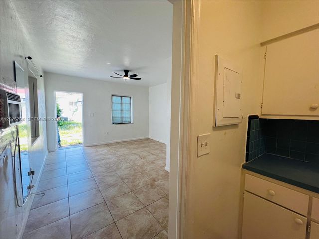 3072 SW 16th Street 1, Miami, FL 33145