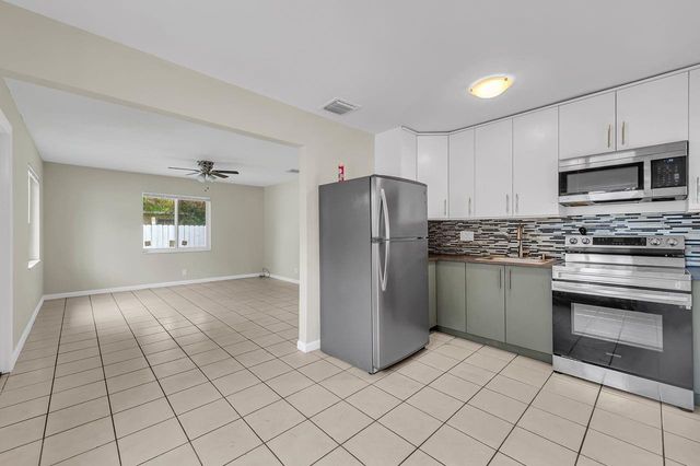 728 20th Street, West Palm Beach, FL 33407