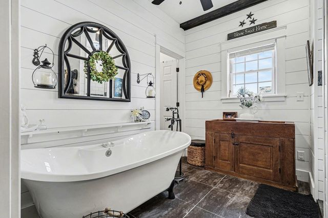 18939 I- Drive N, Marengo Twp, MI 49068