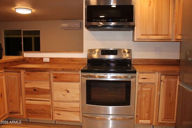 6229 S NATOMA Trail, Hereford, AZ 85615