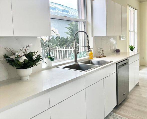 7625 SE Bay Cedar Circle, Hobe Sound, FL 33455
